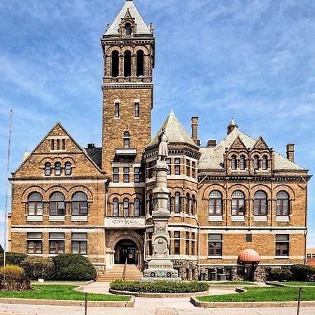 City Hall Grand Hotel Williamsport Bilik gambar